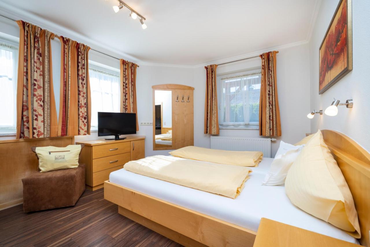 Wellness-Aparthotel Montana ไคลนาร์ล ภายนอก รูปภาพ
