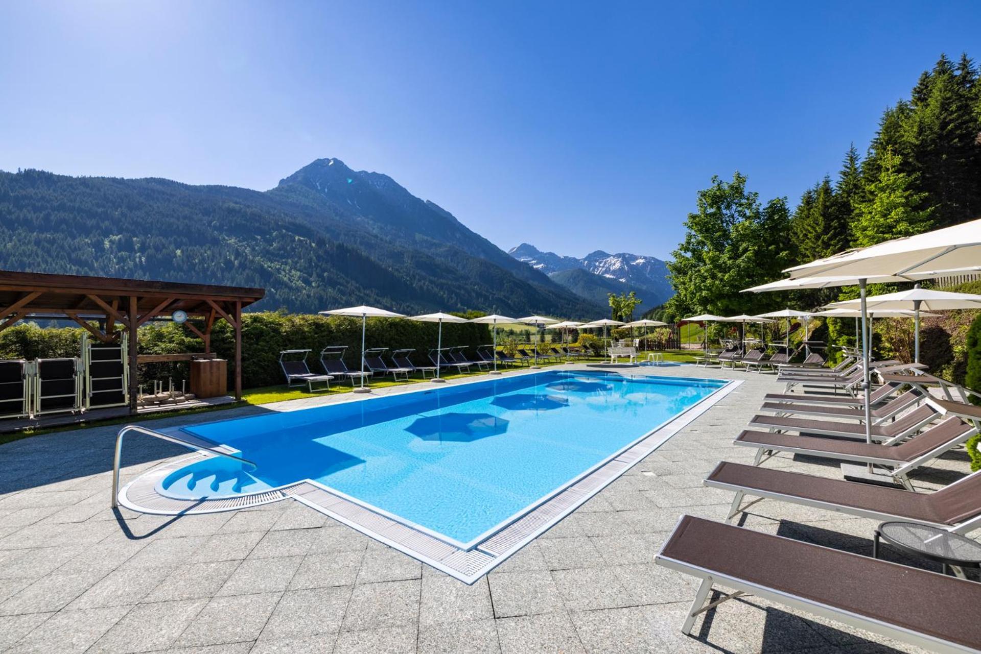 Wellness-Aparthotel Montana ไคลนาร์ล ภายนอก รูปภาพ