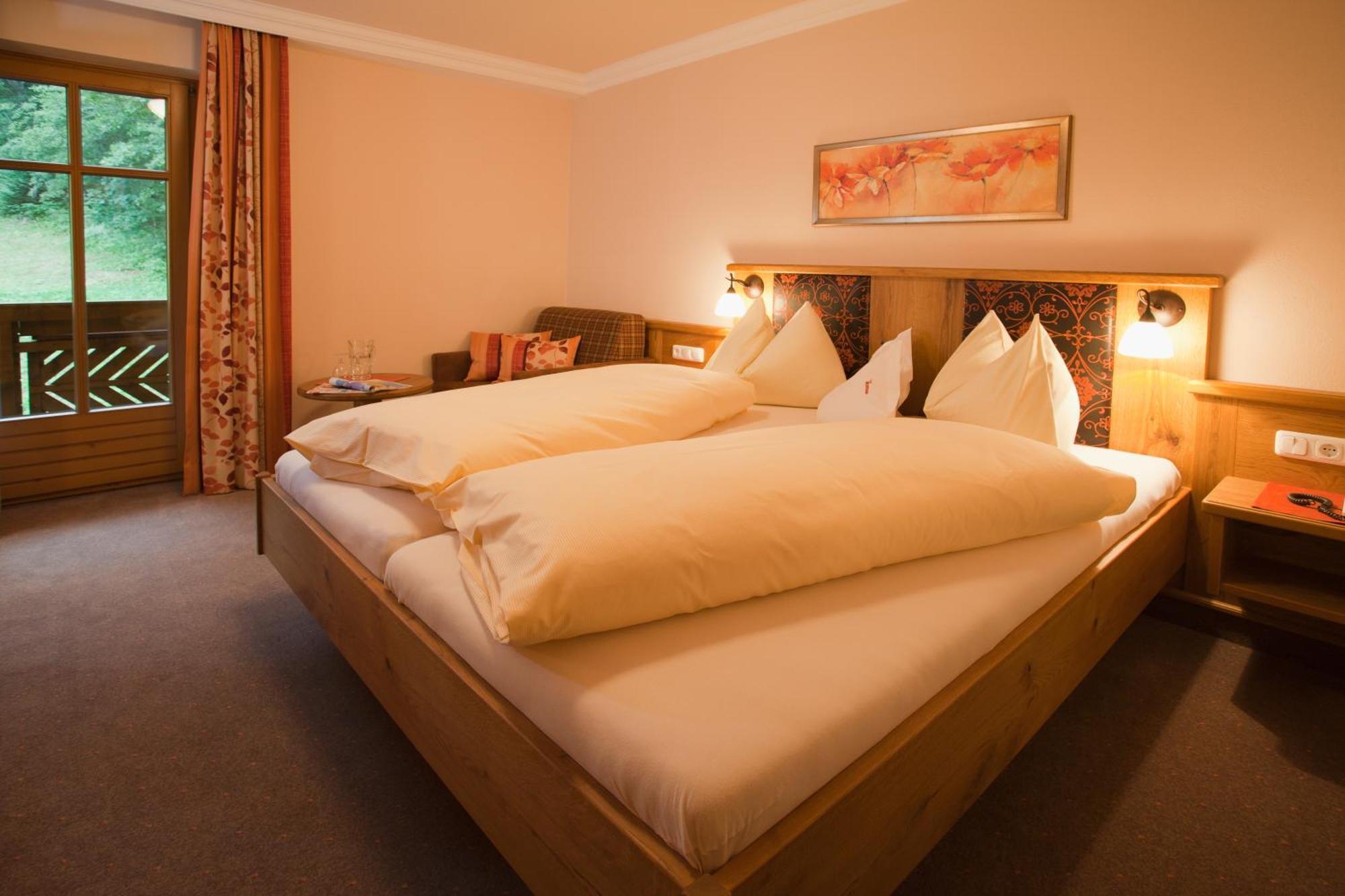 Wellness-Aparthotel Montana ไคลนาร์ล ภายนอก รูปภาพ