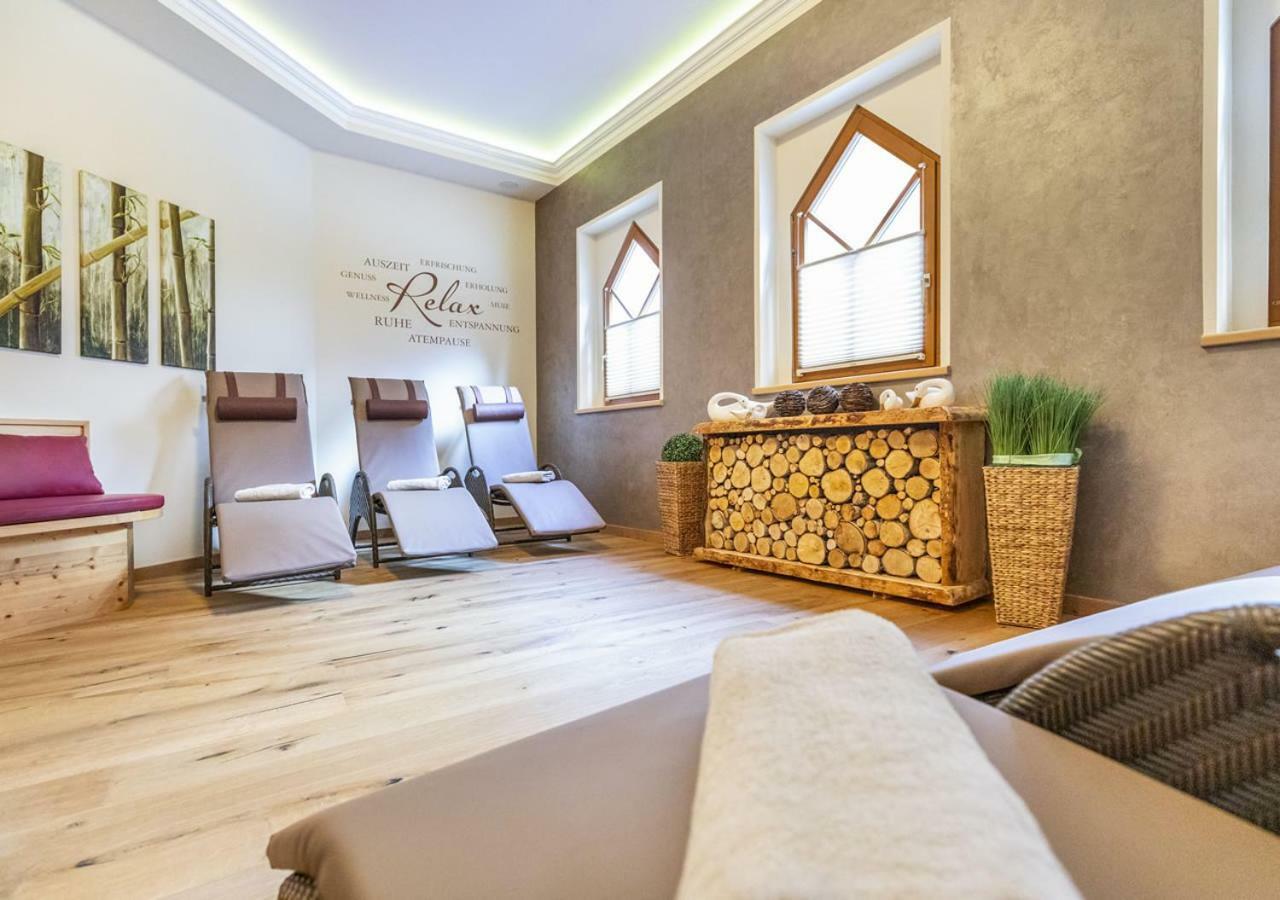 Wellness-Aparthotel Montana ไคลนาร์ล ภายนอก รูปภาพ