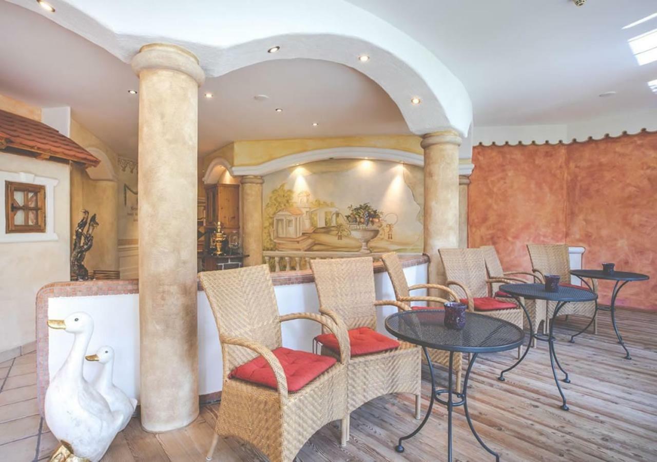 Wellness-Aparthotel Montana ไคลนาร์ล ภายนอก รูปภาพ