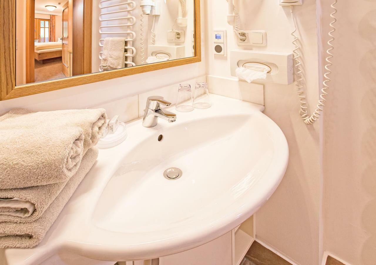Wellness-Aparthotel Montana ไคลนาร์ล ภายนอก รูปภาพ