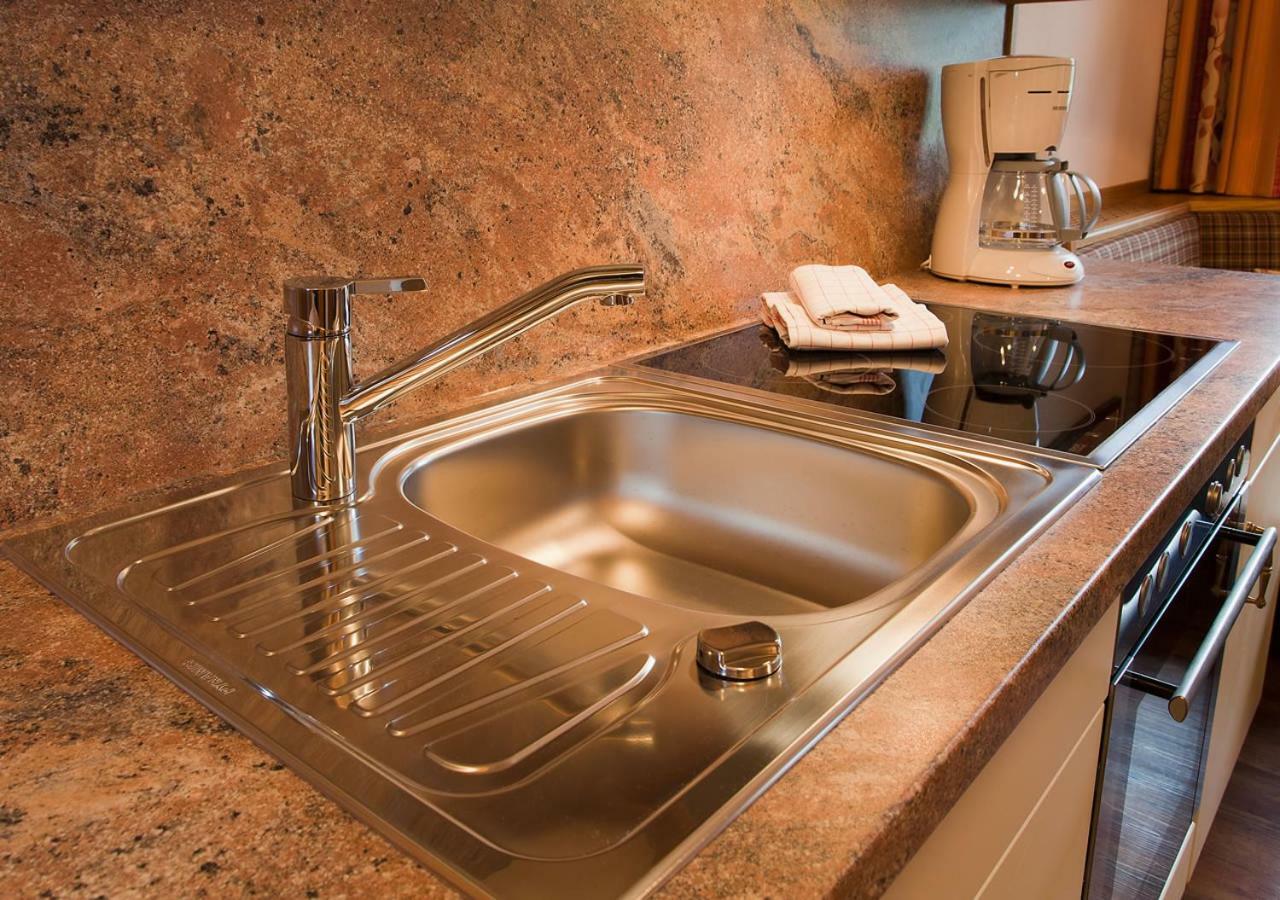 Wellness-Aparthotel Montana ไคลนาร์ล ภายนอก รูปภาพ
