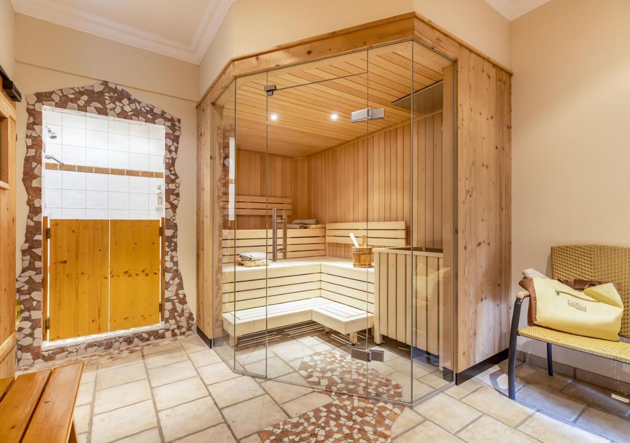 Wellness-Aparthotel Montana ไคลนาร์ล ภายนอก รูปภาพ